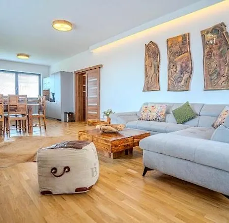 Vysoke Tatry C Pre 5 Az 7 Osob 公寓