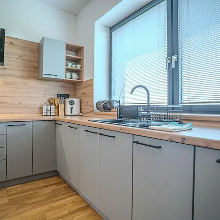 Vysoke Tatry C Pre 5 Az 7 Osob Apartmán *